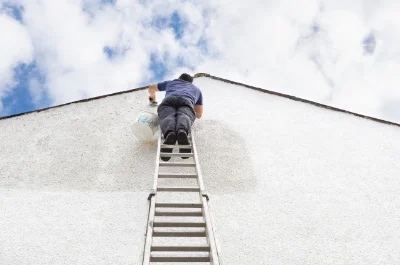 Peinture extérieure à Villeloin-Coulangé — façades et ravalement